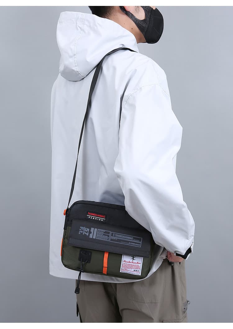 Male side bag. image 10